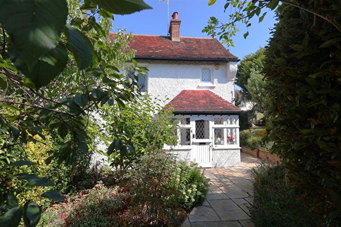 4 Bedroom Semi Detached House For Sale In Ovingdean Road, Ovingdean, Brighton, BN2