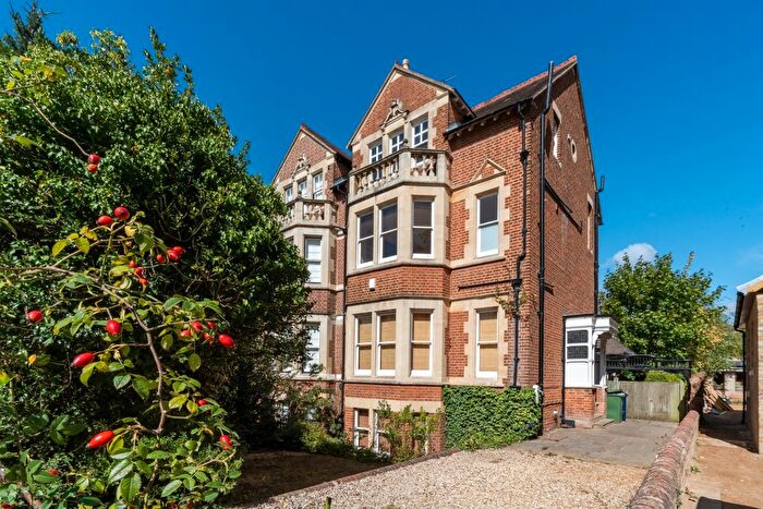 4 Bedroom Semi-Detached House To Rent In Farndon Road, Oxford, Oxfordshire, OX2