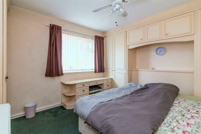 3 Bedroom End Of Terrace House For Sale In Stirling Grove, Clifton, Nottingham, NG11