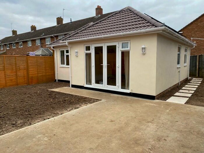 3 Bedroom Bungalow To Rent In Crookham Road, Southampton, Hampshire, SO19