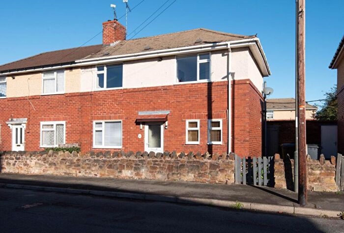 3 Bedroom Semi-Detached House For Sale In Barrow Street, Staveley, S43