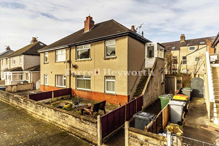 2 Bedroom Flat For Sale In Coniston Road, Morecambe, LA4