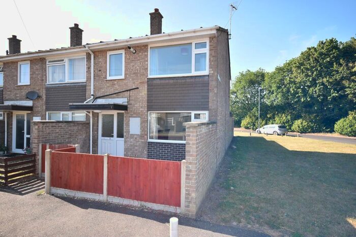 2 Bedroom End Of Terrace House To Rent In Herrick Court, Clinton Park, Tattershall, LN4