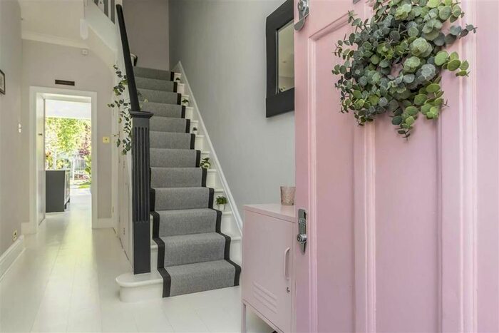 5 Bedroom Property To Rent In Clarence Road, Teddington, TW11