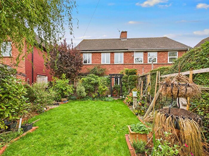 3 Bedroom Semi-Detached House For Sale In St. Lawrence Road, Gloucester, Gloucestershire, GL4
