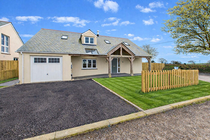 5 Bedroom Detached House For Sale In Honnacotts Meadow, Bradworthy, EX22