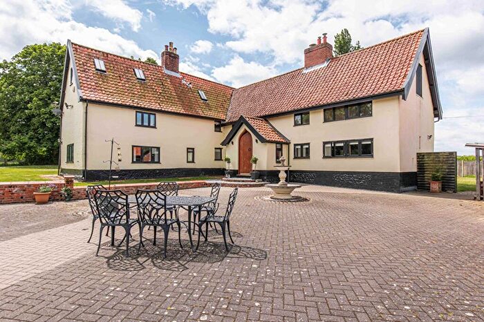 5 Bedroom Detached House For Sale In Wonderful Grade Ii Listed Country Home In Fundenhall, NR16