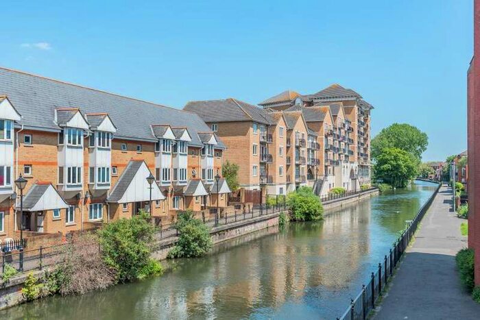 2 Bedroom Apartment To Rent In Blakes Quay, Gas Works Road, Reading, RG1