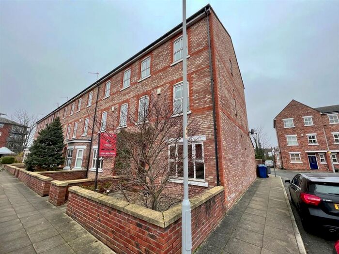 4 Bedroom Town House To Rent In Albert Hill Street, Didsbury, M20