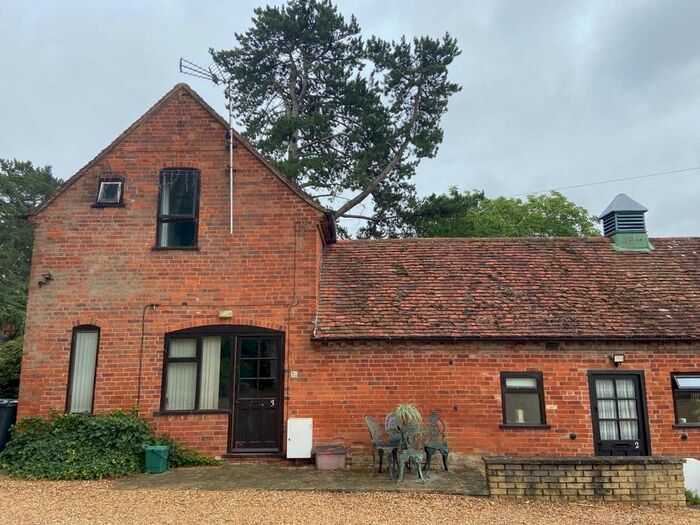 2 Bedroom Property To Rent In Rowington, Warwick, CV35