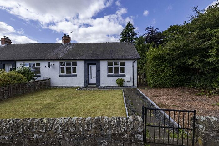 3 Bedroom Semi Detached Bungalow For Sale In Eastbank Place, Longforgan, Dundee, DD2
