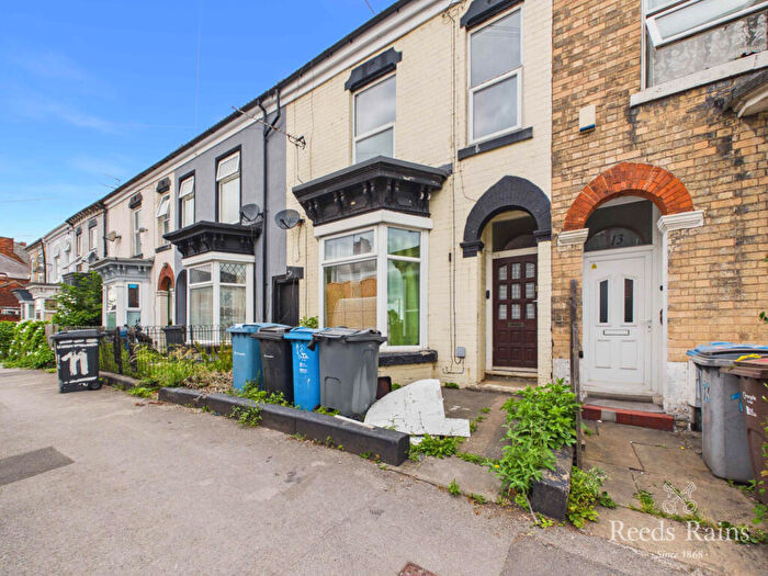 4 Bedroom Flat For Sale In Flats &, Pendrill Street, Hull, HU3