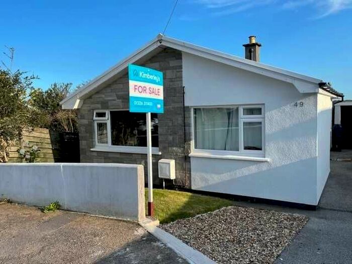 2 Bedroom Bungalow For Sale In Cunningham Park, Mabe Burnthouse, Penryn