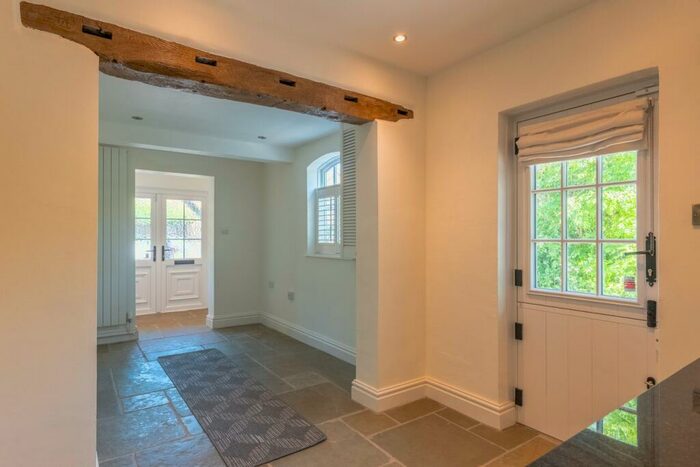 3 Bedroom Cottage For Sale In Ullenhall, B95