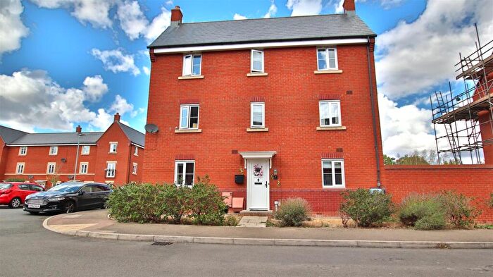 3 Bedroom House For Sale In Henry Crescent, Walton Cardiff, Tewkesbury, GL20