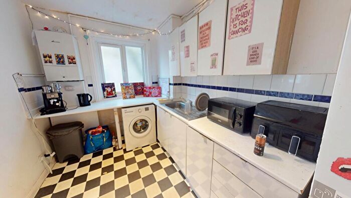 4 Bedroom Maisonette To Rent In Bedford Place, BN1