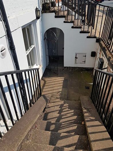 1 Bedroom Property To Rent In Albion Street, Hull, HU1