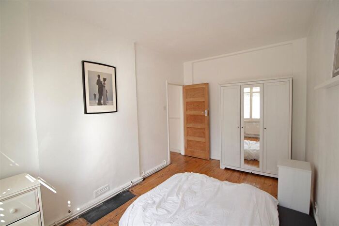 1 Bedroom Flat To Rent In Brixton Hill Court, Brixton Hill, SW2