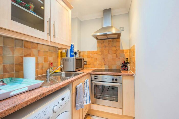 1 Bedroom Flat To Rent In Welbeck Street, Marylebone, London, W1G