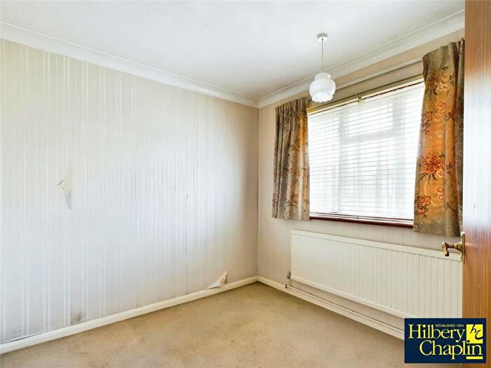 2 Bedroom Bungalow For Sale In Arnolds Avenue, Hutton, Brentwood, Essex, CM13