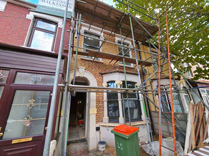 8 Bedroom Terraced House To Rent In St. Georges Square, London, E7