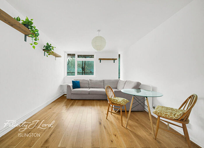1 Bedroom Flat For Sale In Elmore Street, London, N1