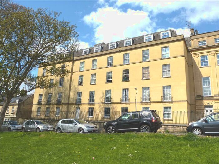 3 Bedroom Apartment To Rent In Nelson Place West, Bath, BA1