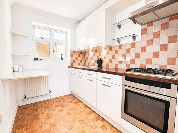 3 Bedroom Property To Rent In Parkfield Avenue, Hillingdon, Middlesex, UB10