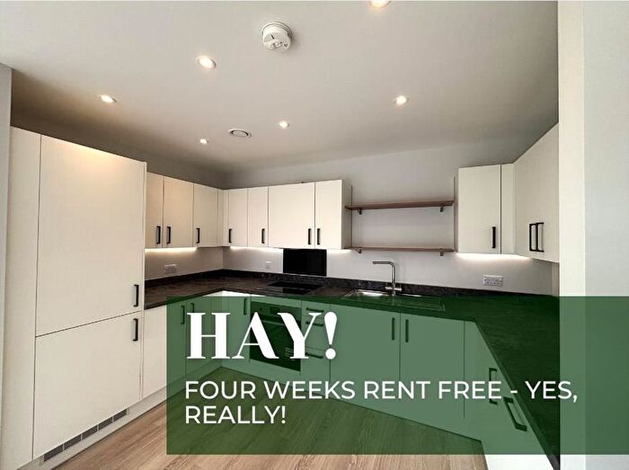 2 Bedroom Flat To Rent In Prince Charles Road, Exeter, EX4