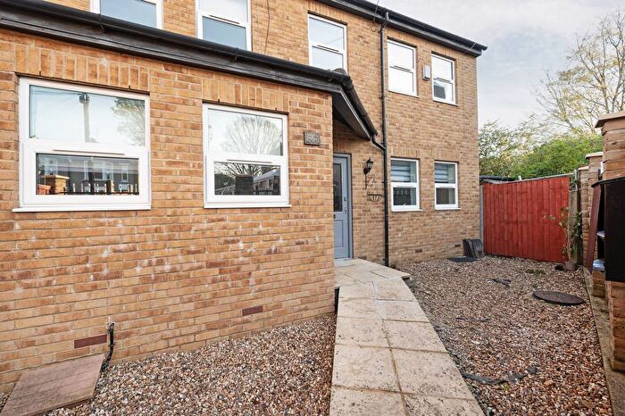 4 Bedroom Detached House To Rent In Shernhall Street, Walthamstow, London, E17