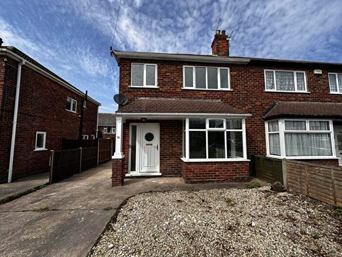 3 Bedroom Semi-Detached House To Rent In Frusher Avenue, Grimsby, DN33