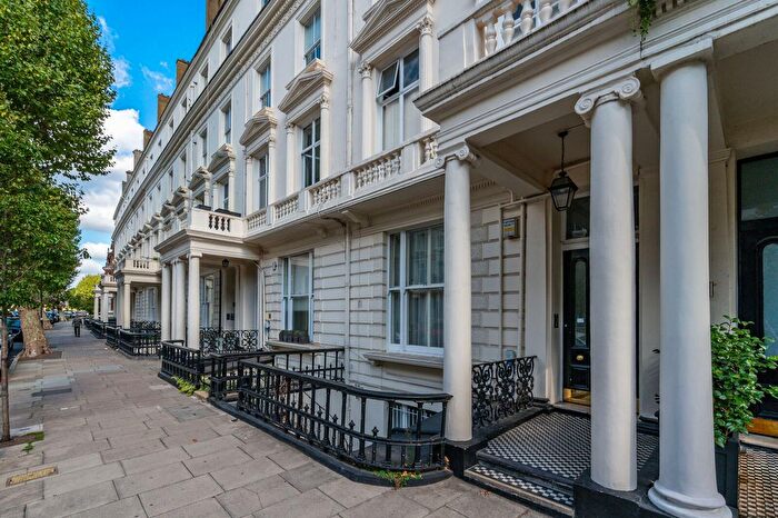 3 Bedroom Flat To Rent In Warrington Crescent, Little Venice, London, W9