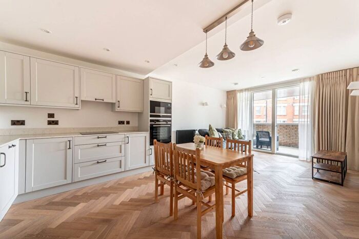 2 Bedroom Flat To Rent In St Pauls Avenue, Willesden Green, NW2