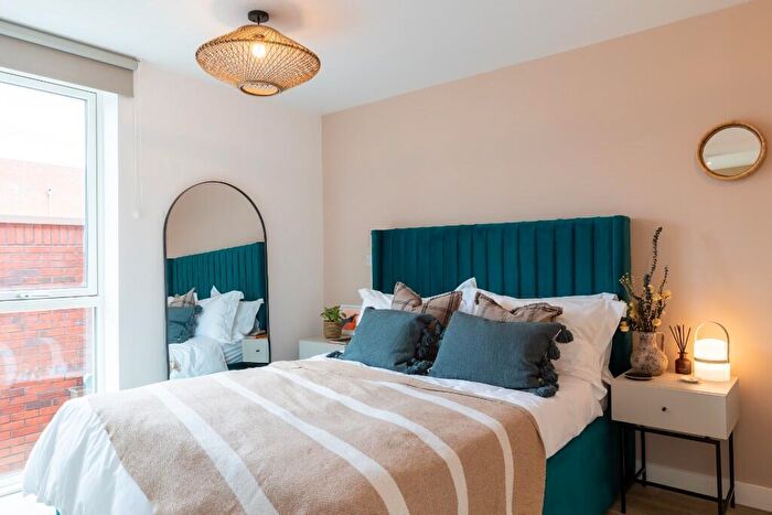 2 Bedroom Flat To Rent In Flat, Hairpin House, Bradford Street, Birmingham, B12