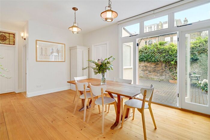 3 Bedroom Detached House For Sale In Gorst Road, SW11