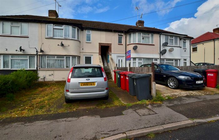 1 Bedroom Maisonette To Rent In Stafford Avenue, Slough, Berkshire, SL2