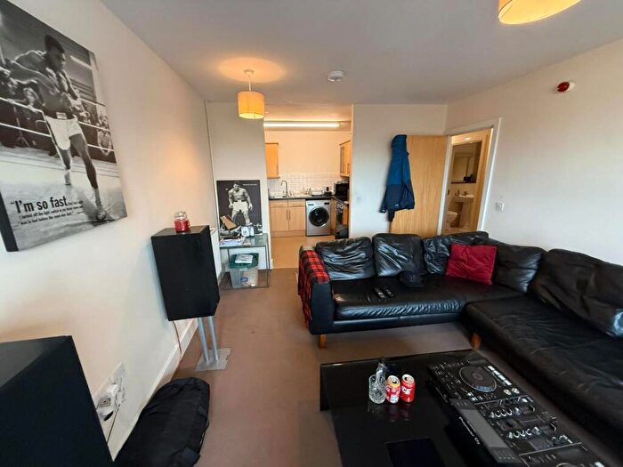 2 Bedroom Apartment To Rent In Moulsford Mews, Reading, RG30