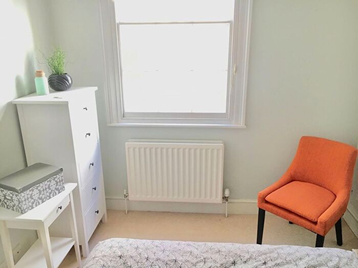 6 Bedroom Terraced House To Rent In Friars Walk, Exeter, EX2
