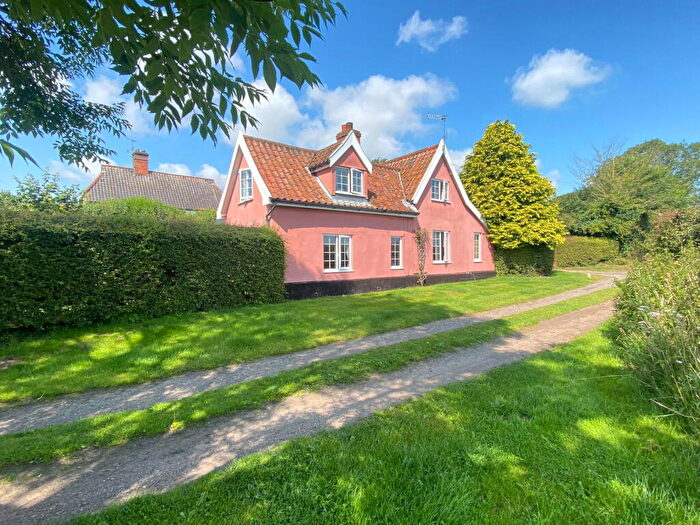 4 Bedroom Detached House For Sale In Fowls Watering, Wickham Market, Suffolk, IP13