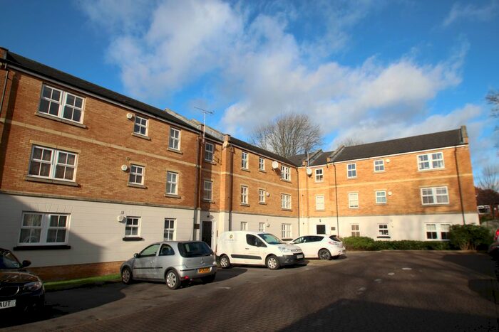 1 Bedroom Flat To Rent In Charnley Drive, Leeds, West Yorkshire, Uk, LS7
