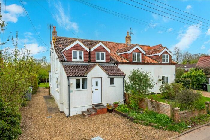 2 Bedroom Semi-Detached House For Sale In Aveland Way, Aslackby, Sleaford, Lincolnshire, NG34