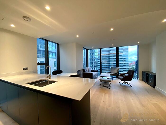 2 Bedroom Flat For Sale In Marsh Wall, Harcourt Tower, E14