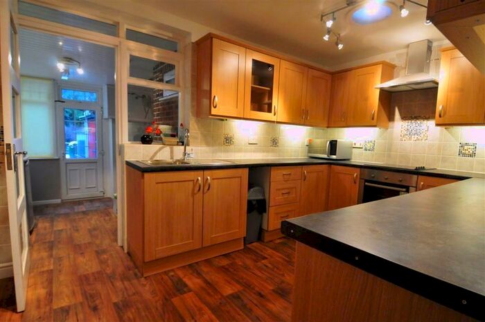 5 Bedroom House To Rent In Gibbins Road, Birmingham, B29