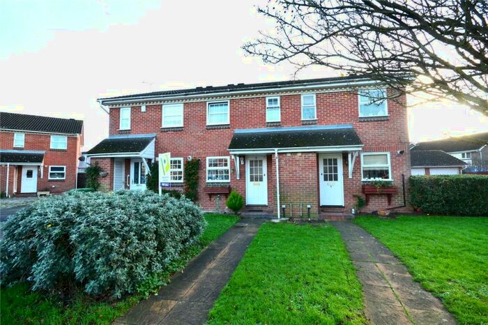 2 Bedroom Terraced House To Rent In Compton Close, Bracknell, Berkshire, RG12