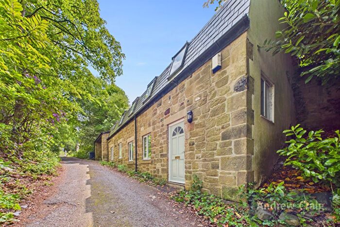 3 Bedroom Detached House For Sale In Durham Road, Low Fell, NE9