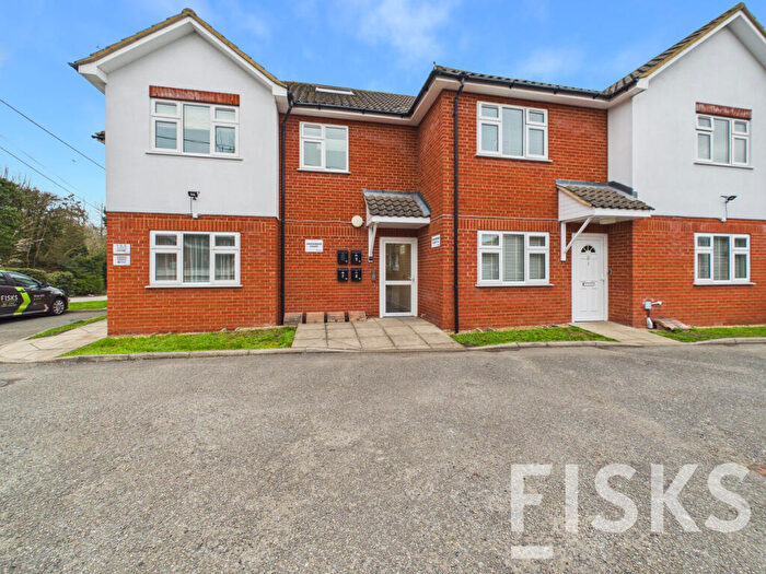 1 Bedroom Apartment For Sale In Kiln Road, Benfleet, SS7