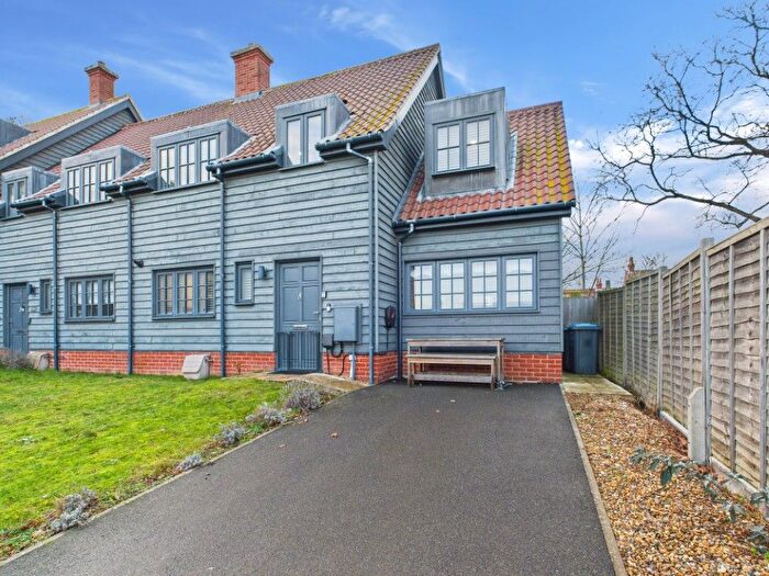 3 Bedroom End Of Terrace House For Sale In Oaks Court, Thorpeness, IP16