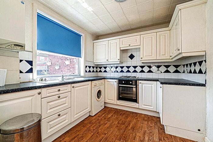 2 Bedroom Terraced House For Sale In Glebe Road, Hull, HU7