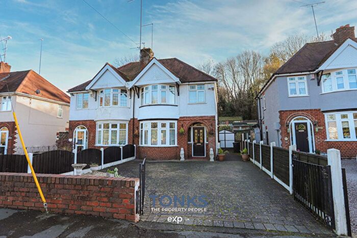 3 Bedroom Semi Detached House For Sale In Belle Vale, Halesowen, B63