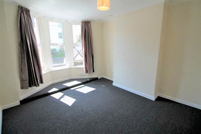 2 Bedroom Maisonette To Rent In Cheltenham Road, Bristol, BS6